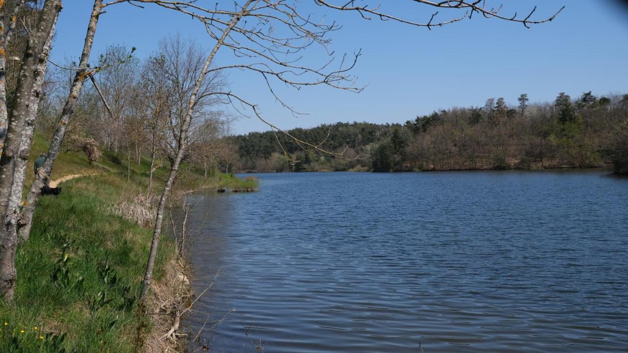 Gite Le Corral Cheminas Bagian luar foto